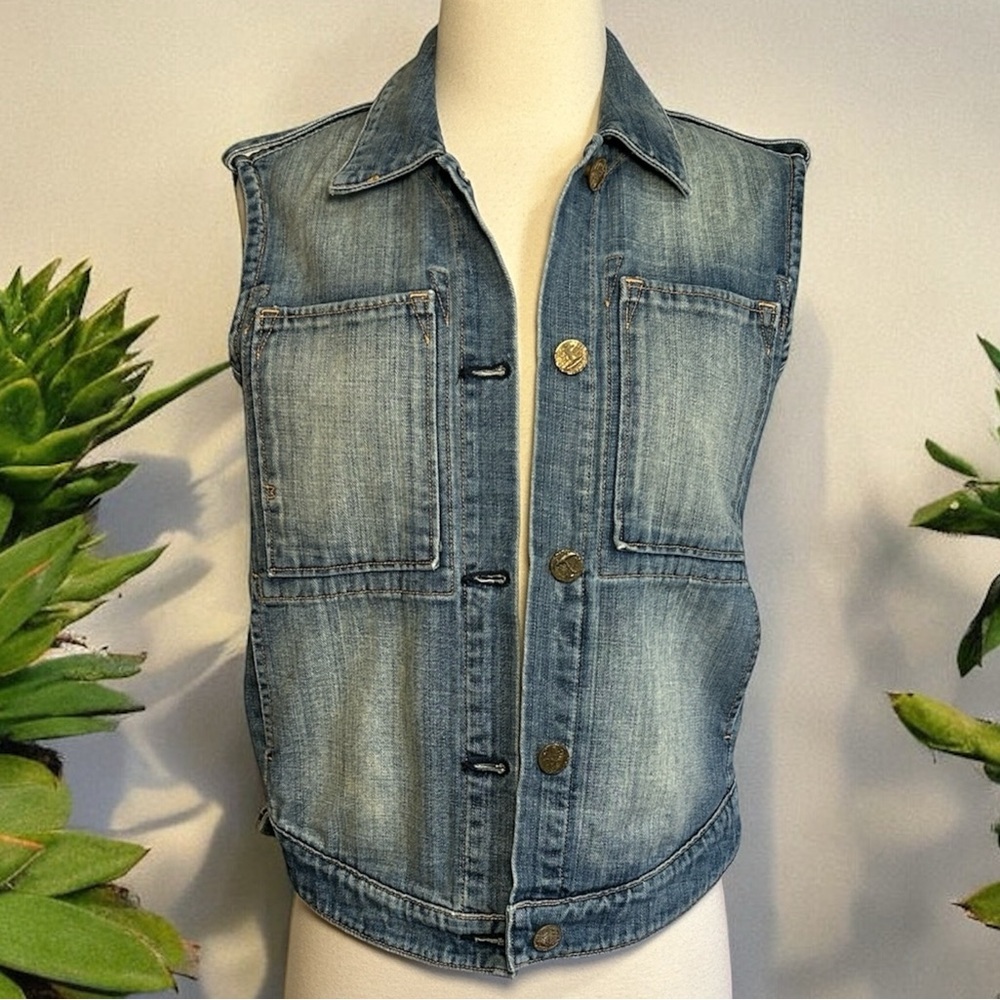 McGuire Denim Abby Rose Sleeveless Vest Button Closure light/med wash size XS